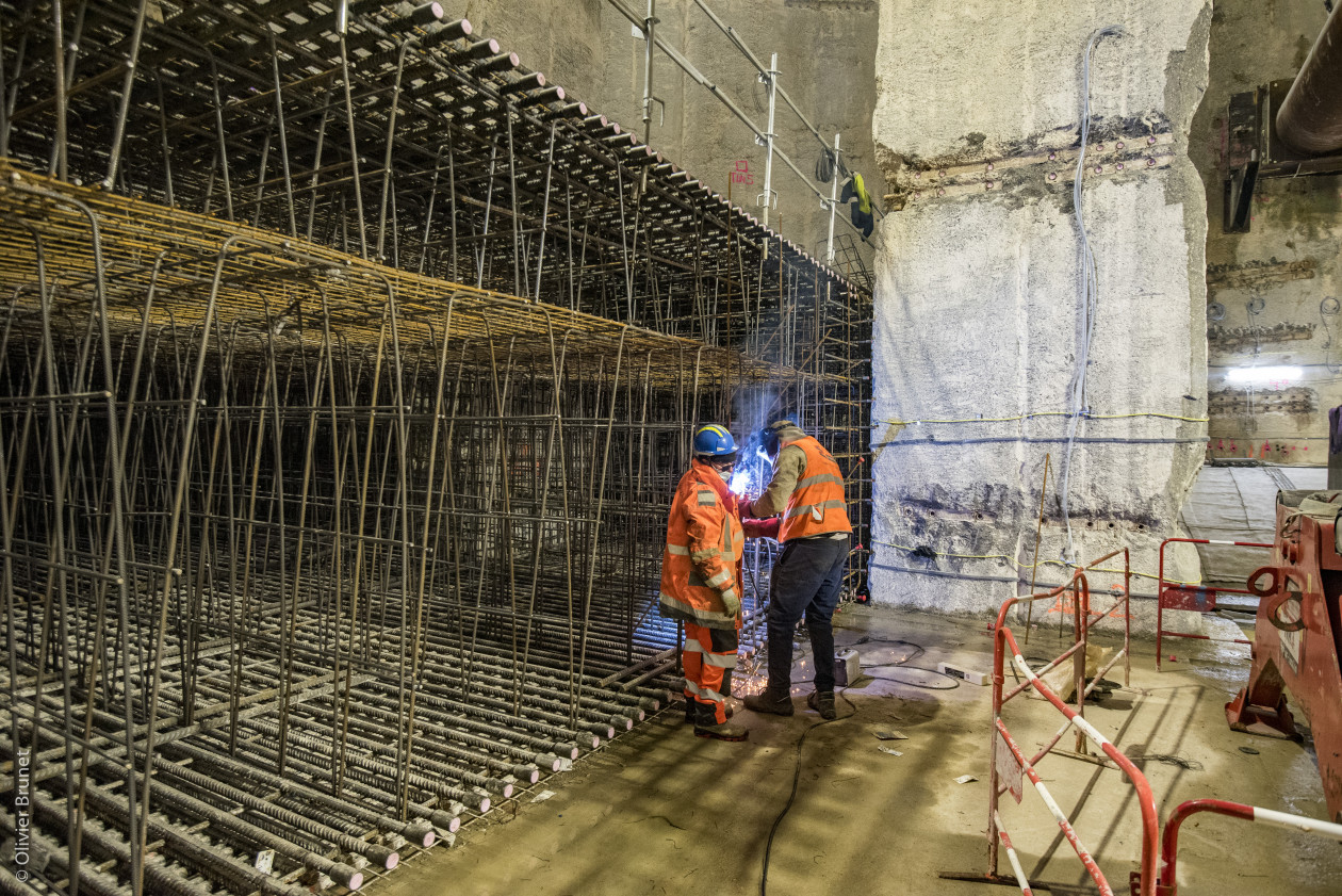 Gare Saint-Maur - Créteil : réalisation du radier, le plancher souterrain de la gare à 59m de profondeur