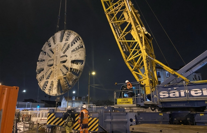 Sur l’ouvrage Salengro, le début d’année 2022 a été marqué par le démontage et l’évacuation des dernières pièces du train-usine Aïcha, dont la roue de coupe de 130 tonnes.